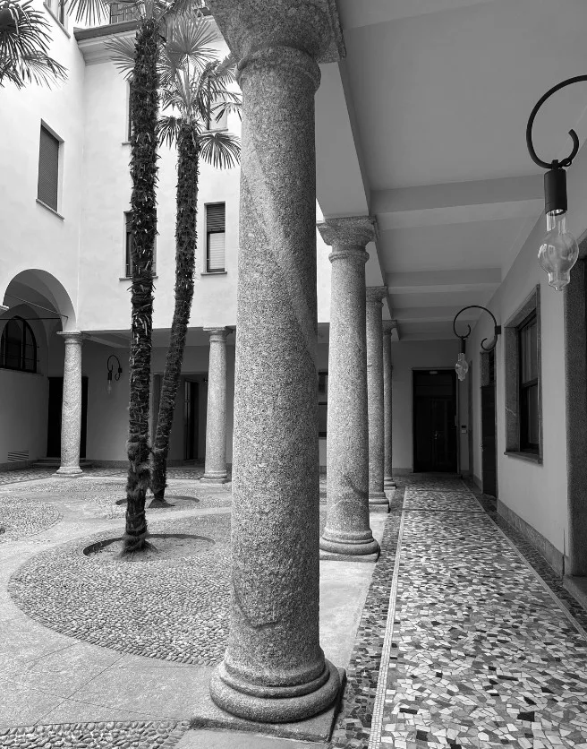 foto cortile interno globostudio
